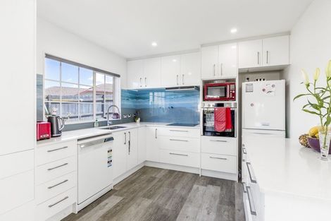 Photo of property in 27 Commodore Court, Gulf Harbour, Whangaparaoa, 0930