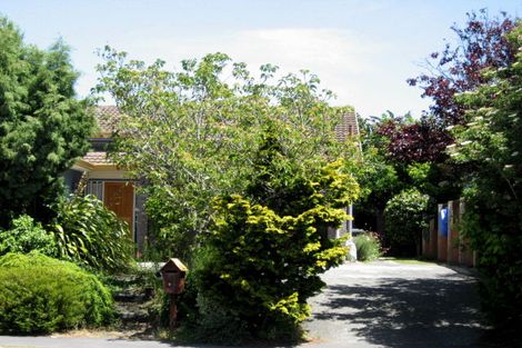 Photo of property in 3 Larkhill Place, Russley, Christchurch, 8042