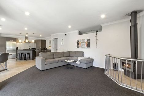 Photo of property in 14 Allendale Place, Morrinsville, 3300