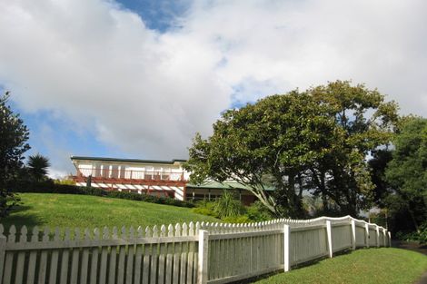 Photo of property in 188 Mellons Bay Road, Mellons Bay, Auckland, 2014