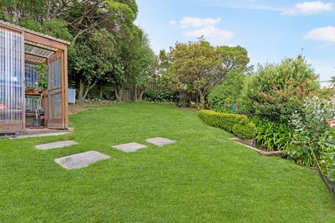 Photo of property in 127 Conclusion Street, Ascot Park, Porirua, 5024