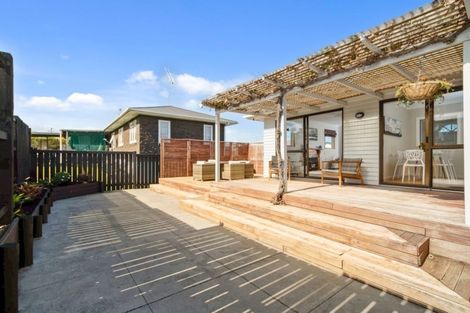 Photo of property in 24 Ingram Street, Papakura, 2110