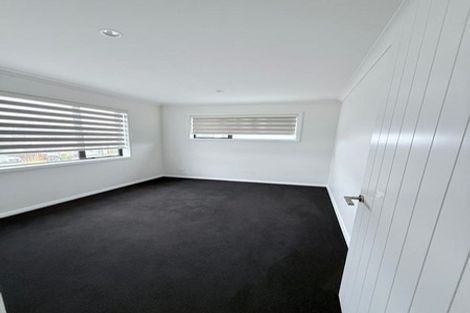 Photo of property in 122 Godfrey Drive, Orewa, 0931