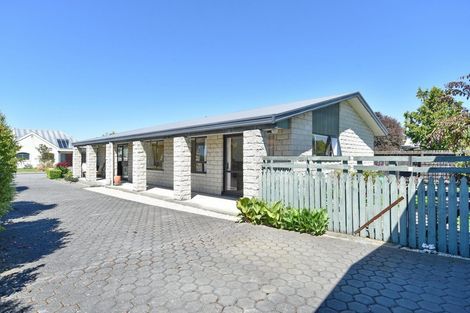 Photo of property in 20 Coates Place, Rangiora, 7400