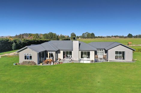 Photo of property in 305 Parsons Road, Weston, Oamaru, 9491