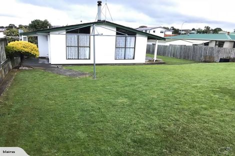 Photo of property in 5 Camellia Avenue, Bell Block, New Plymouth, 4312