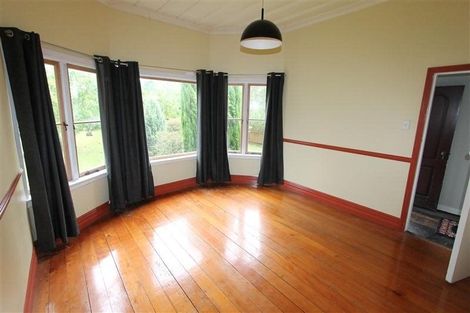 Photo of property in 27 Glenview Road, Glen Eden, Auckland, 0602