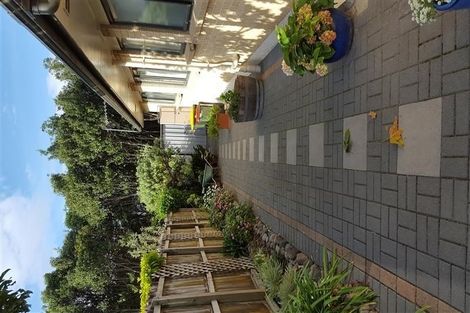 Photo of property in 15 Trovare Place, Golflands, Auckland, 2013