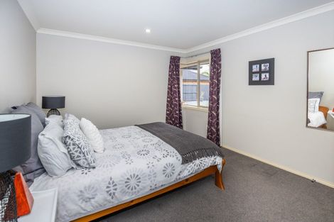 Photo of property in 10 Cranmer Close, Rototuna North, Hamilton, 3210