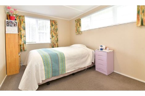 Photo of property in 31 Hillcrest Road, Hatfields Beach, Orewa, 0931