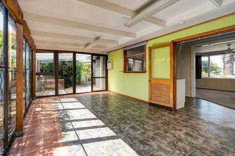 Photo of property in 35 Woodford Avenue, Brookfield, Tauranga, 3110