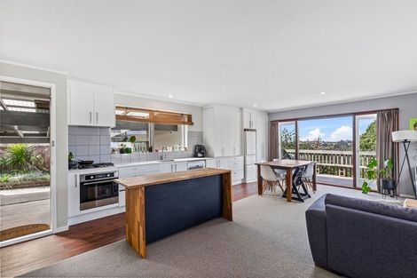 Photo of property in 83 Sunnyvale Road, Massey, Auckland, 0614