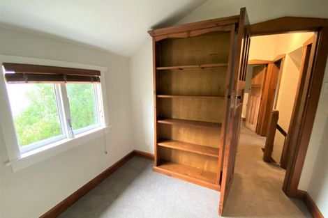 Photo of property in 4 Thorrington Road, Cashmere, Christchurch, 8022