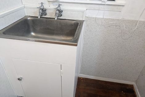 Photo of property in 166 Carrington Street, Lower Vogeltown, New Plymouth, 4310