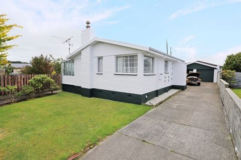 Photo of property in 3 Argyle Street, Kew, Invercargill, 9812