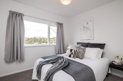 Photo of property in 119 Ruskin Road, Newlands, Wellington, 6037