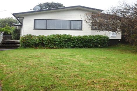Photo of property in 14 Buisson Glade, West Harbour, Auckland, 0618