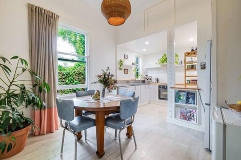 Photo of property in 6b Rolleston Street, Hokowhitu, Palmerston North, 4410