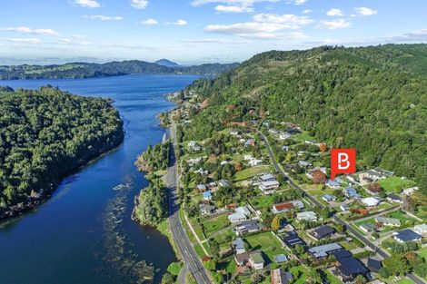 Photo of property in 42 Oxford Road, Lake Rotoma, Rotorua, 3074