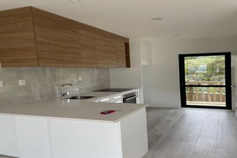 Photo of property in 132e Tiriwa Drive, Massey, Auckland, 0614