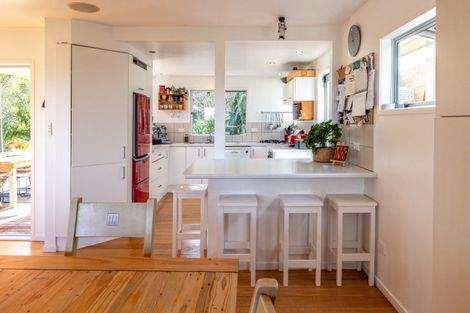 Photo of property in 3 George Street, Surfdale, Waiheke Island, 1081