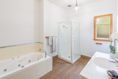 Photo of property in 43 Woodchester Avenue, Richmond, Christchurch, 8013