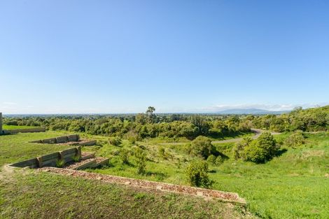 Photo of property in 48 Vaucluse Heights, Fitzherbert, Palmerston North, 4410