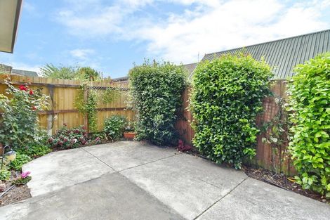 Photo of property in 2/39 Marlene Street, Casebrook, Christchurch, 8051