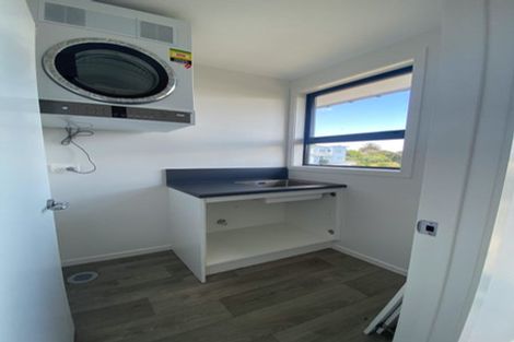 Photo of property in 37 Priscilla Crescent, Kingston, Wellington, 6021