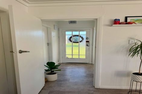 Photo of property in 144 Great South Road, Huntly, 3700