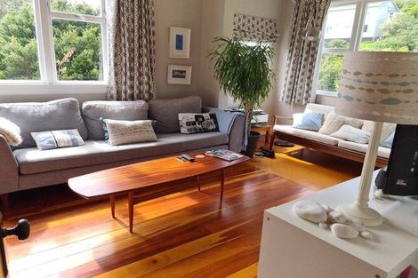 Photo of property in 24 Lincoln Street, Brooklyn, Wellington, 6021