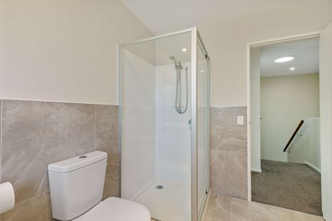 Photo of property in 2 Courage Road, Papakura, 2110