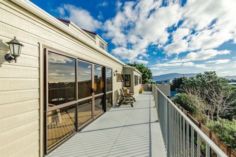 Photo of property in 40 Hicks Crescent, Waikanae Beach, Waikanae, 5036