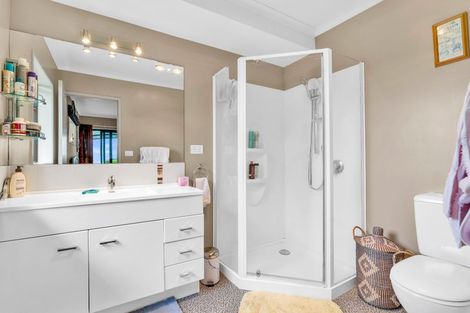 Photo of property in 325a Awai Road, Tarurutangi, New Plymouth, 4372