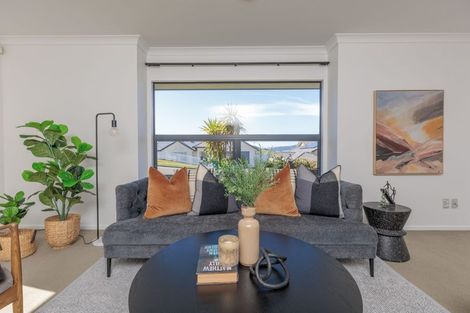 Photo of property in 80 Erlestoke Crescent, Churton Park, Wellington, 6037