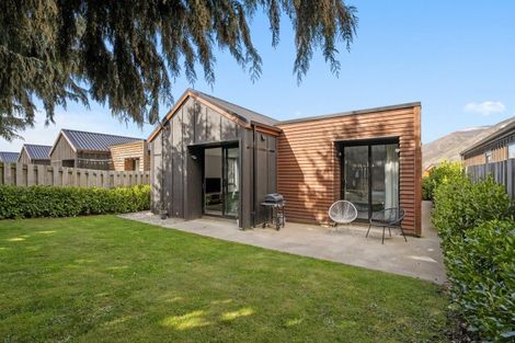 Photo of property in 2 Clover Lane, Lake Hayes, Queenstown, 9304