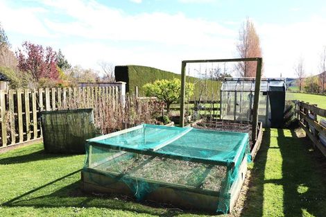 Photo of property in 15 Springhill Road, Cormacks, Oamaru, 9495