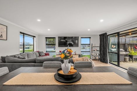 Photo of property in 6 Joy Place, Rolleston, 7614