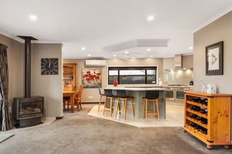 Photo of property in 149 Straven Road, Fendalton, Christchurch, 8014