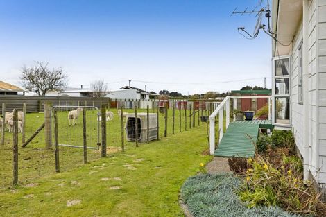 Photo of property in 52 Wallscourt Place, Normanby, Hawera, 4614