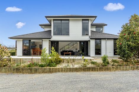 Photo of property in 37 Bert Wall Drive, Omokoroa, 3114