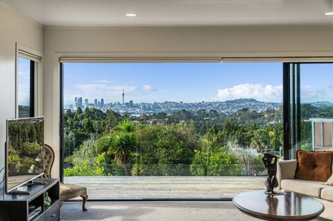 Photo of property in 24a Balmain Road, Chatswood, Auckland, 0626