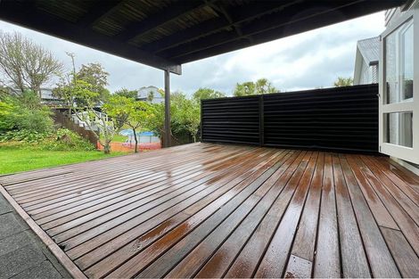 Photo of property in 15 Montana Avenue, Murrays Bay, Auckland, 0630