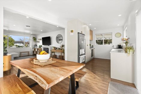 Photo of property in 19 Frickleton Street, Taradale, Napier, 4112