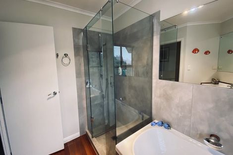 Photo of property in 34 Hayley Lane, East Tamaki Heights, Auckland, 2016