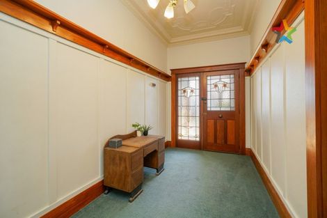 Photo of property in 1 Home Street, Winton, 9720