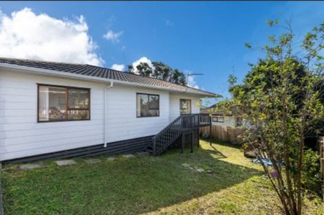 Photo of property in 2/16 Caribbean Drive, Unsworth Heights, Auckland, 0632