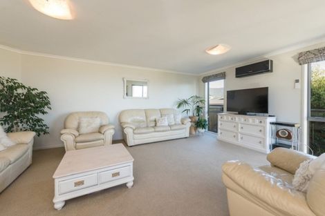 Photo of property in 22 Heemskerck Place, Britannia Heights, Nelson, 7010