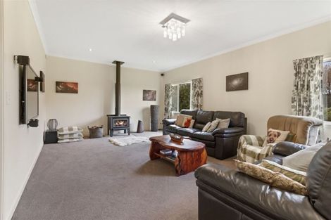 Photo of property in 17 Tudor Grove, Whitianga, 3510