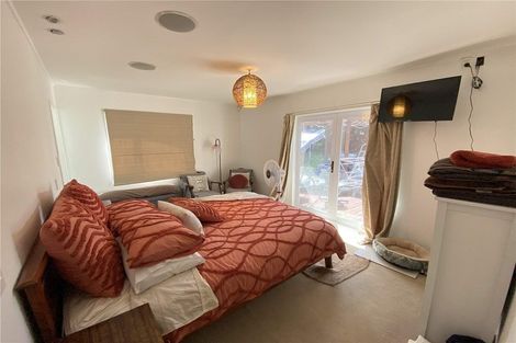 Photo of property in 21 Caribbean Drive, Unsworth Heights, Auckland, 0632